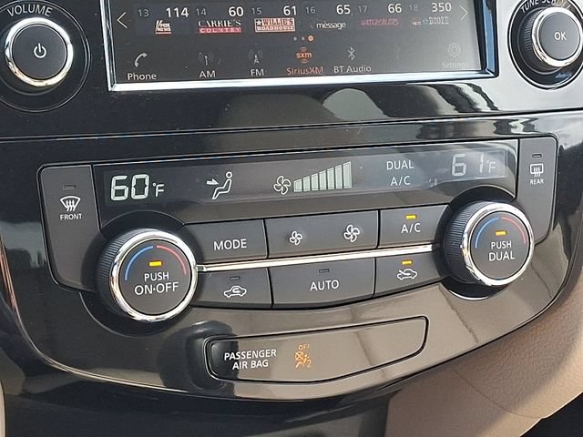 Used 2019 Nissan Rogue SL AWD/4WD image 17