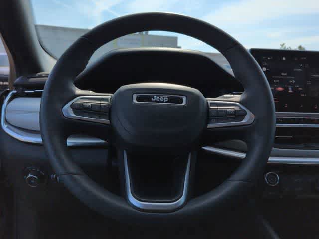Used 2023 Jeep Compass Limited w/ Sun and Sound Group AWD/4WD image 23