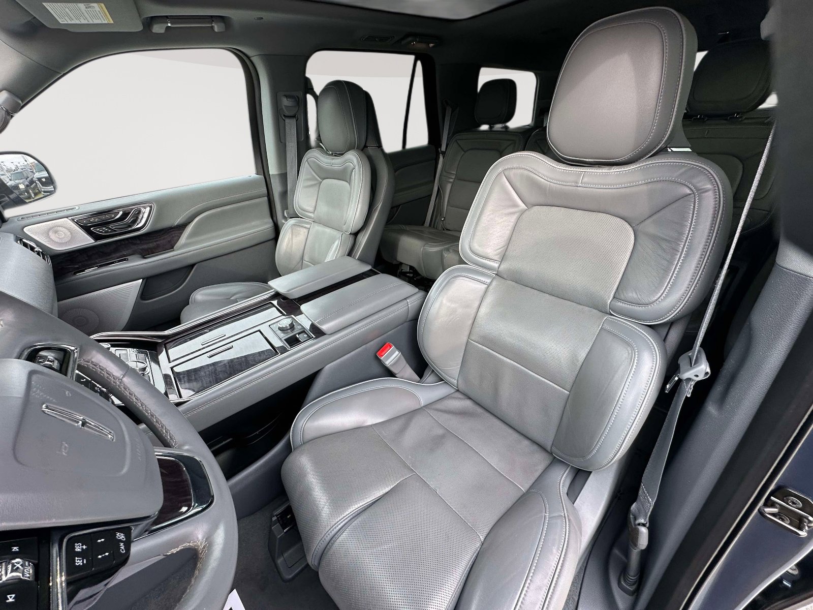 Used 2019 Lincoln Navigator Reserve w/ Cargo Package image 26