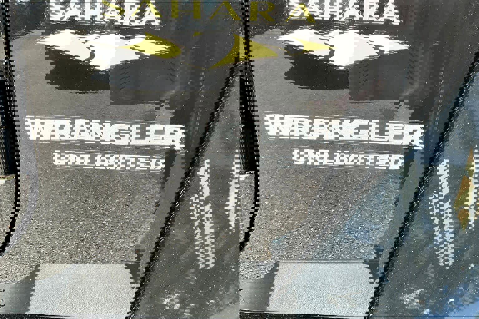 Used 2015 Jeep Wrangler Unlimited Sahara w/ Dual Top Group image 30