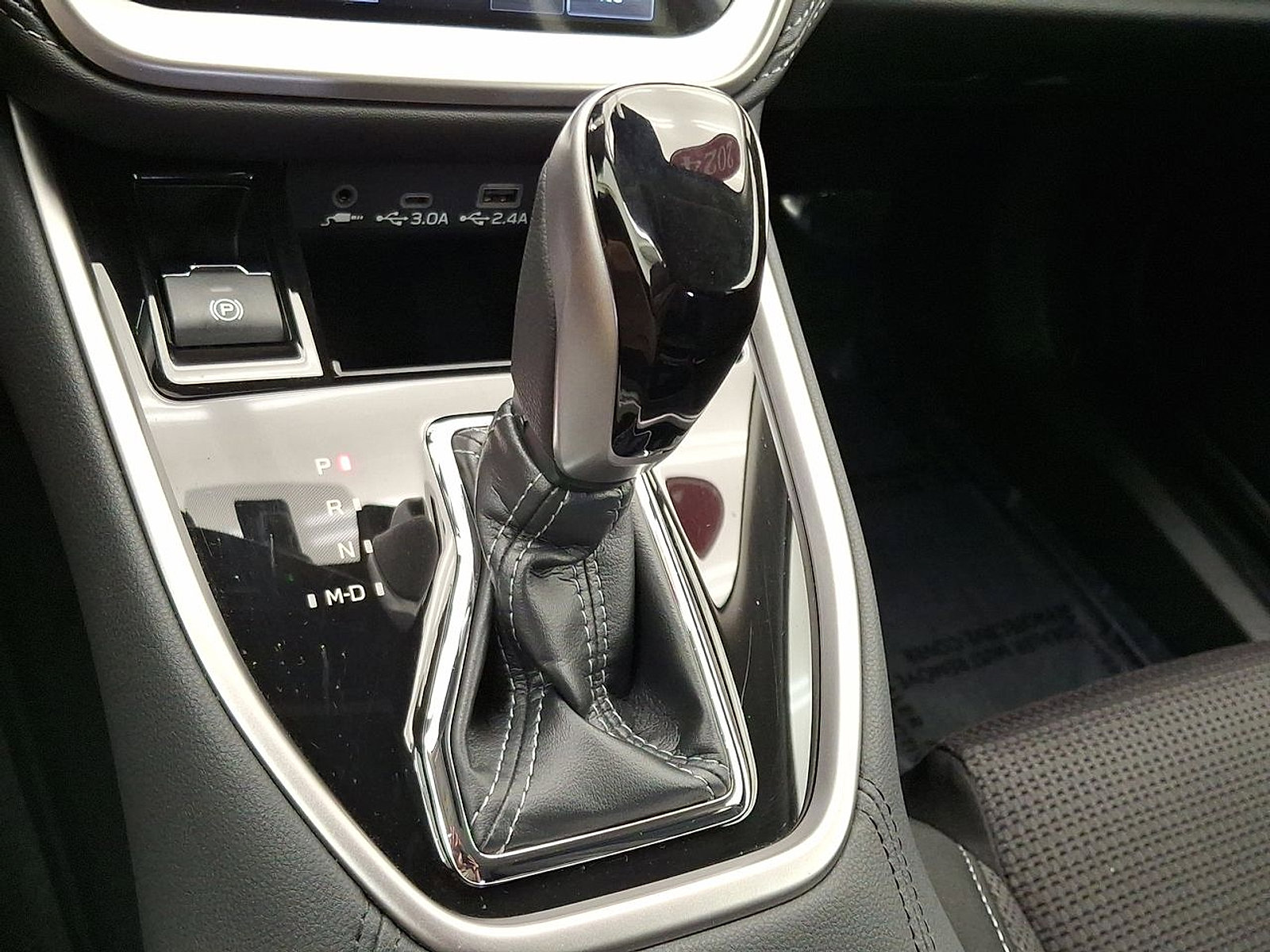 Used 2024 Subaru Outback Premium image 12