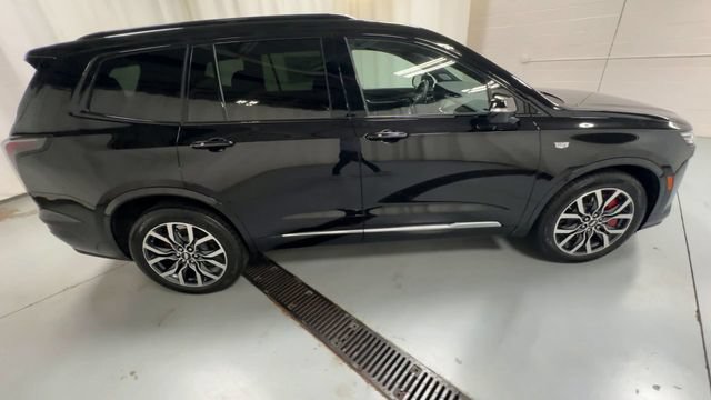 Certified 2025 Cadillac XT6 Sport w/ Platinum Package AWD/4WD image 9