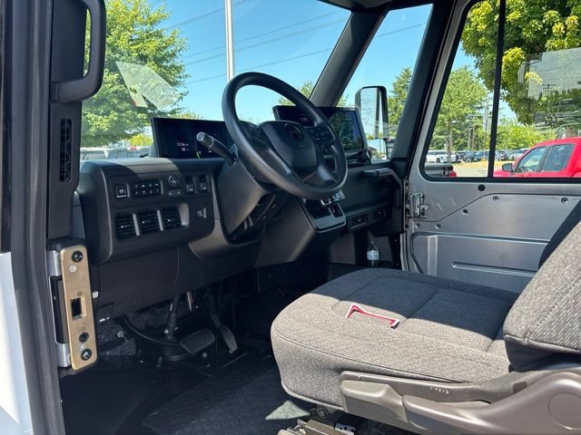 Used 2023 Chevrolet Brightdrop 600 w/ Active Safety Package 2 AWD/4WD image 9