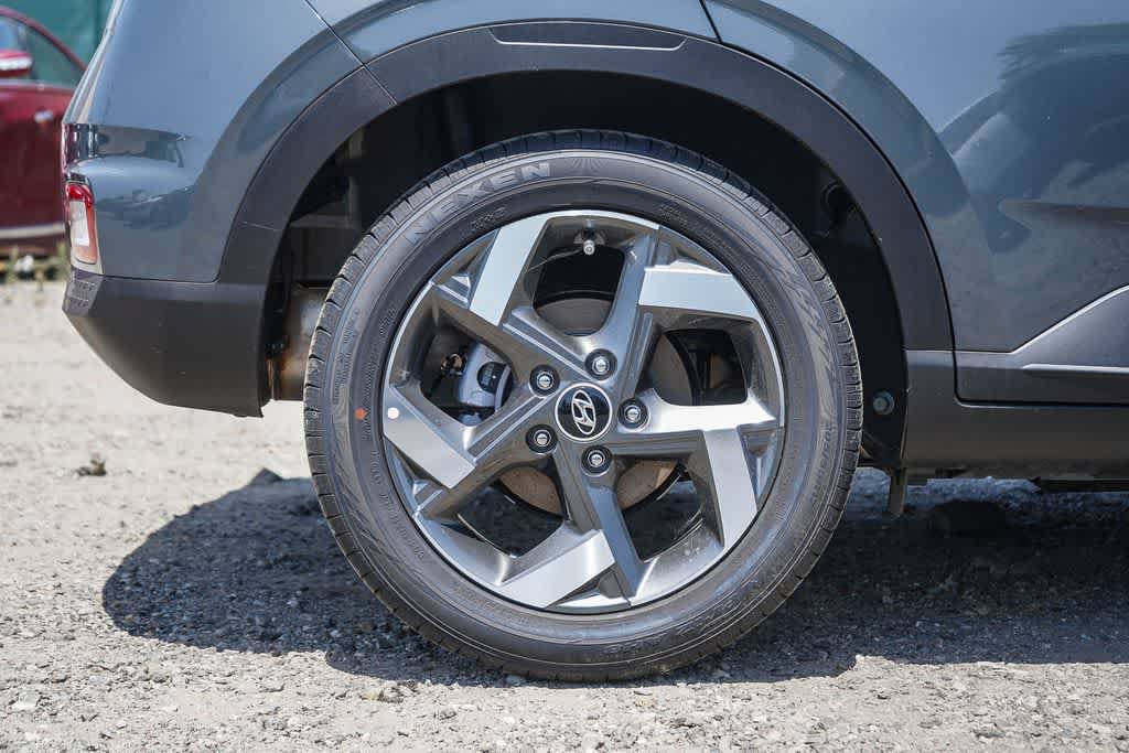New 2026 Hyundai Venue SEL FWD image 8