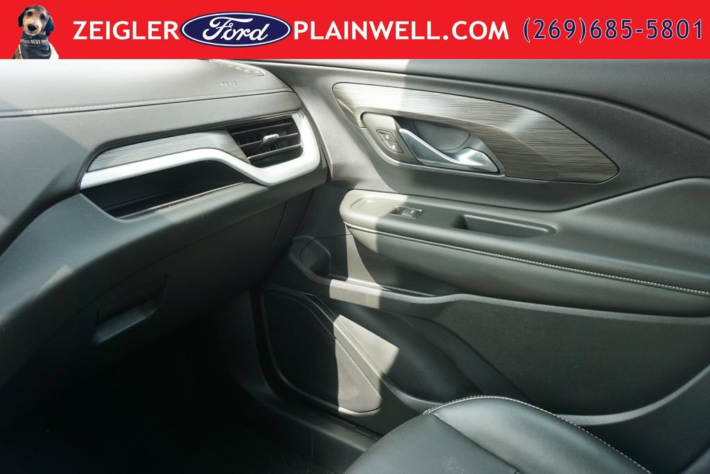 Used 2022 GMC Terrain SLT w/ Tech Package AWD/4WD image 36