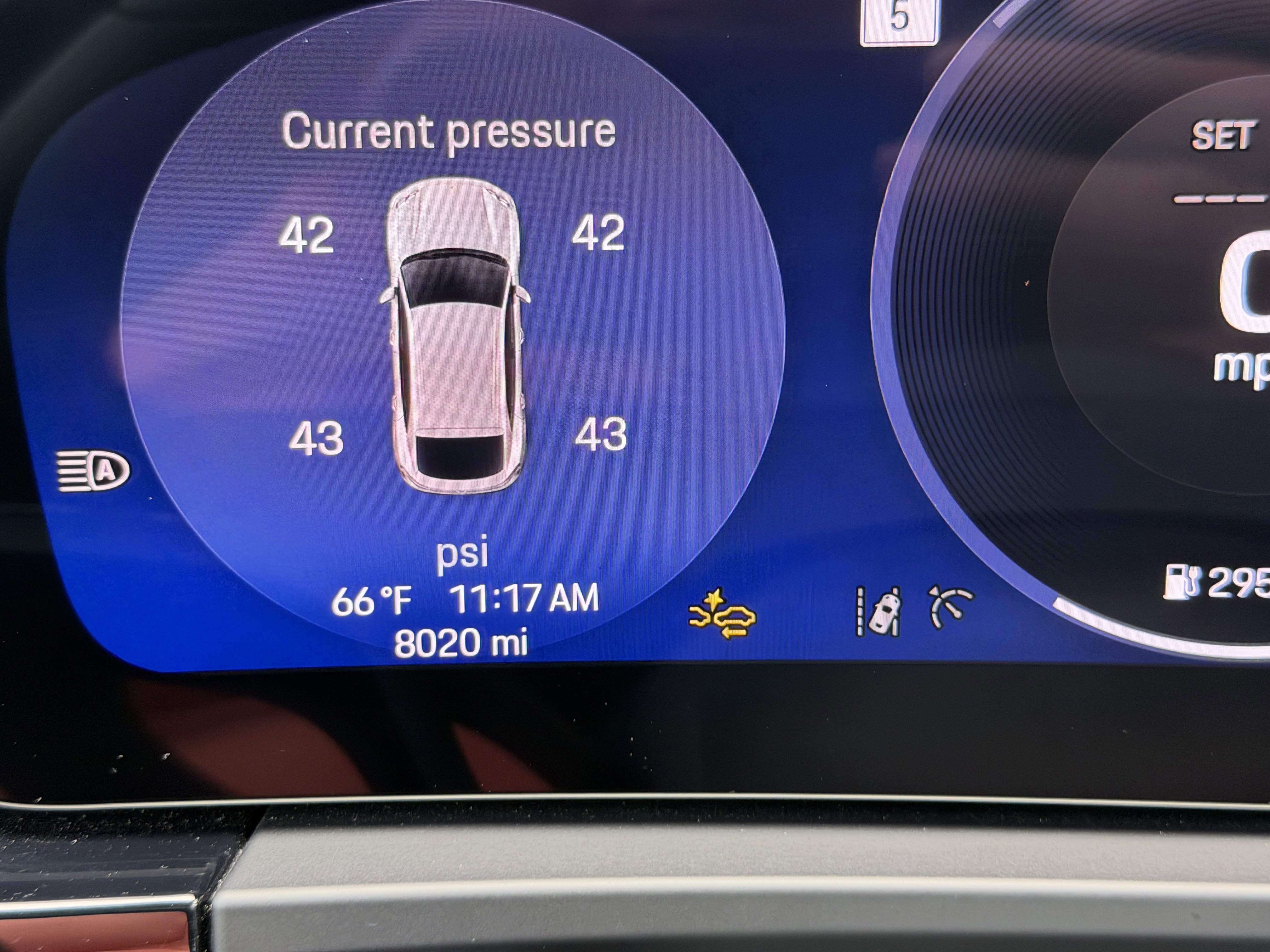 Used 2024 Porsche Macan 4 Electric image 39