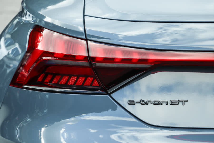 Used 2023 Audi e-tron GT Prestige AWD/4WD image 7
