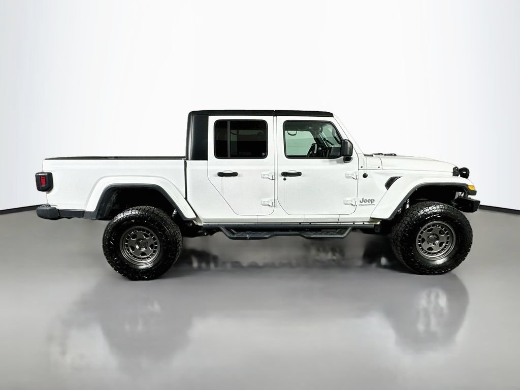 Used 2023 Jeep Gladiator Overland AWD/4WD image 7