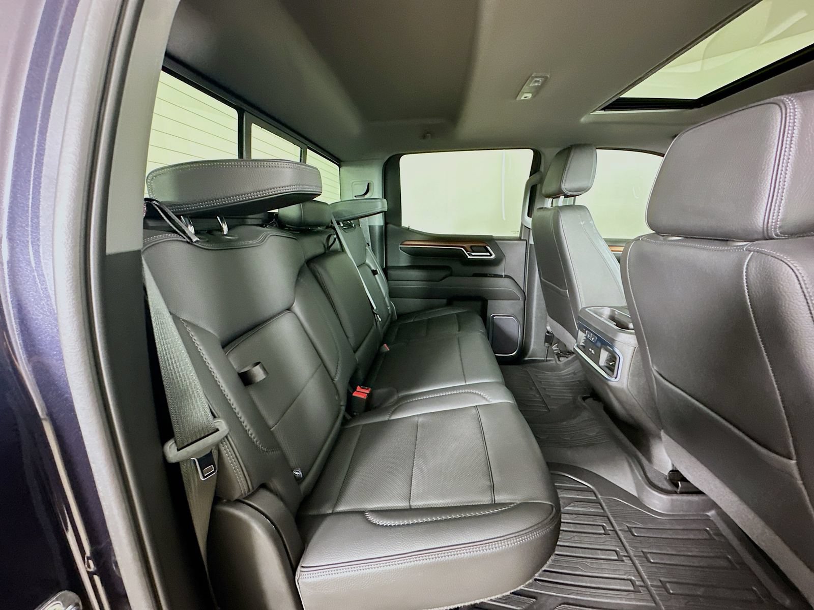 Used 2022 GMC Sierra 1500 Denali w/ Technology Package AWD/4WD image 40