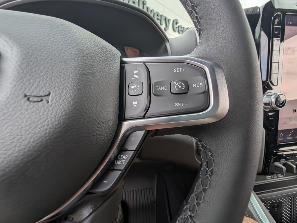 New 2026 RAM 1500 4x4 Crew Cab image 21