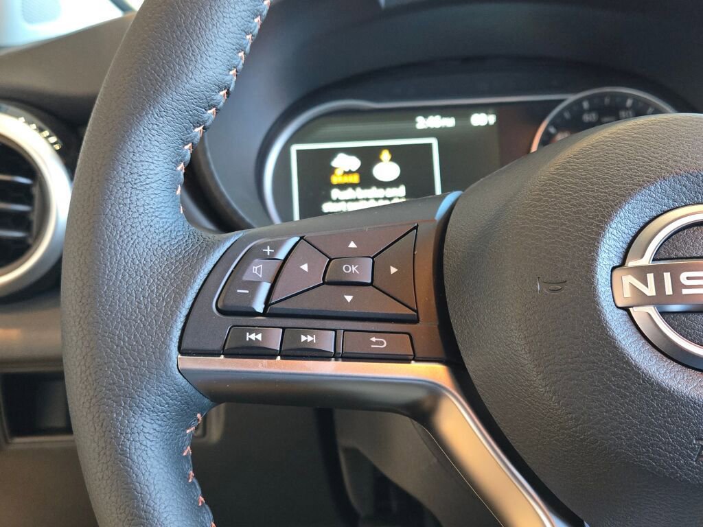 Used 2025 Nissan Versa SR w/ Trunk Package image 24