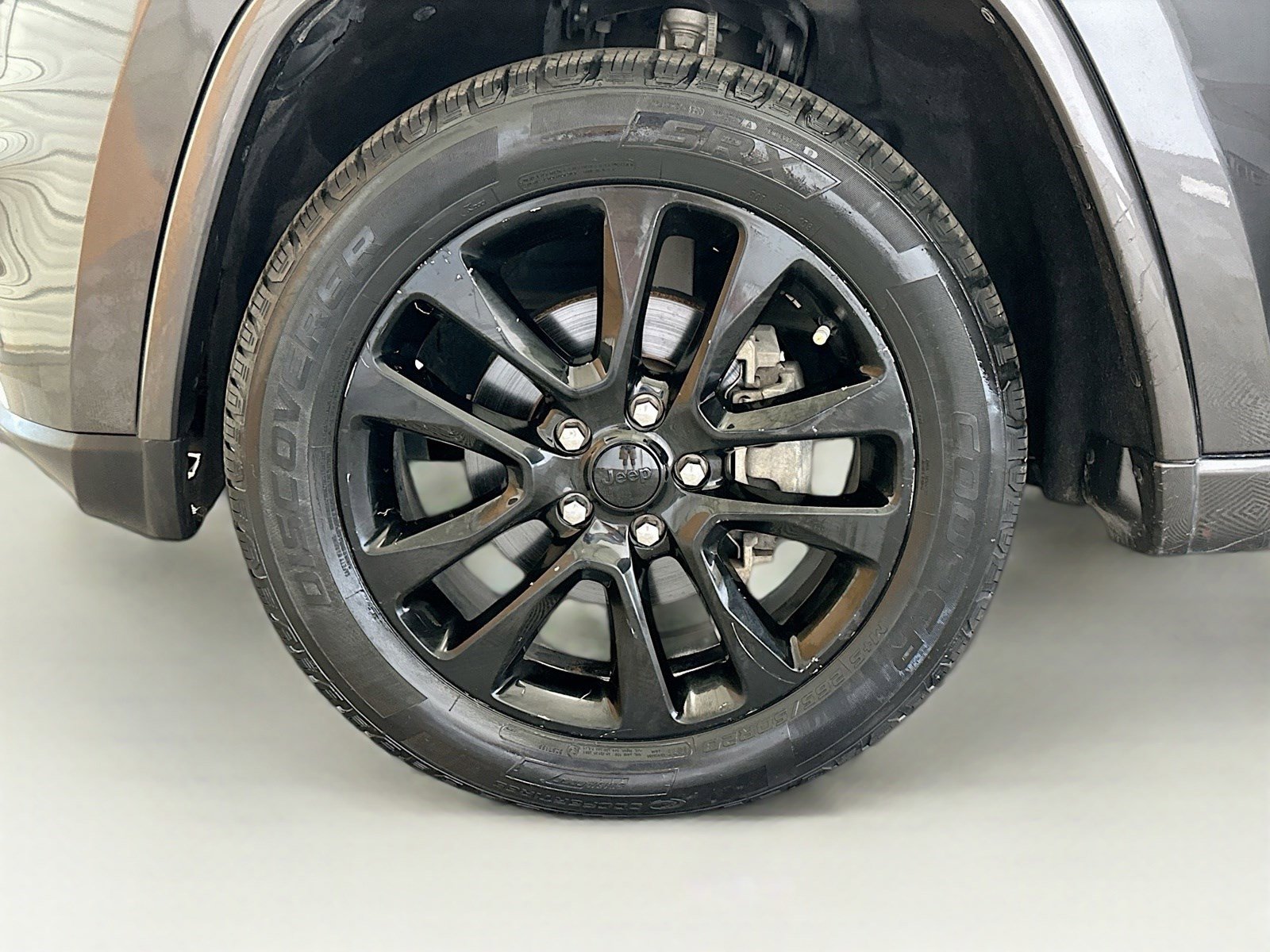 Used 2018 Jeep Grand Cherokee Altitude image 23