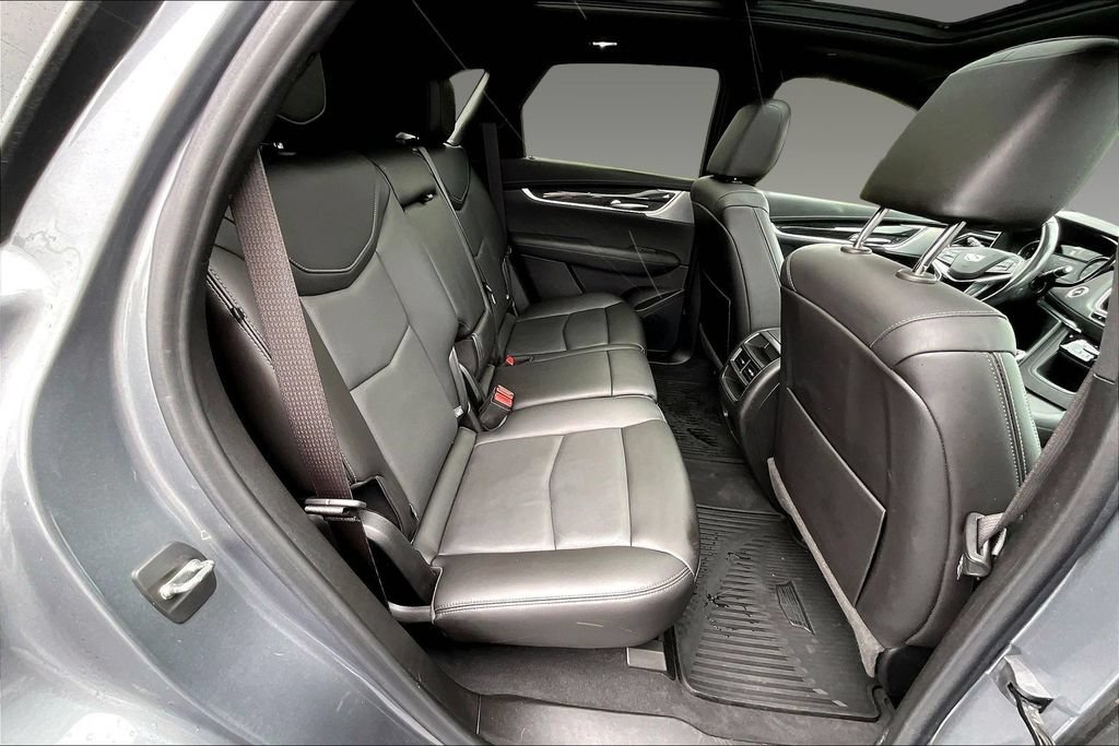 Used 2021 Cadillac XT5 Premium Luxury AWD/4WD image 16