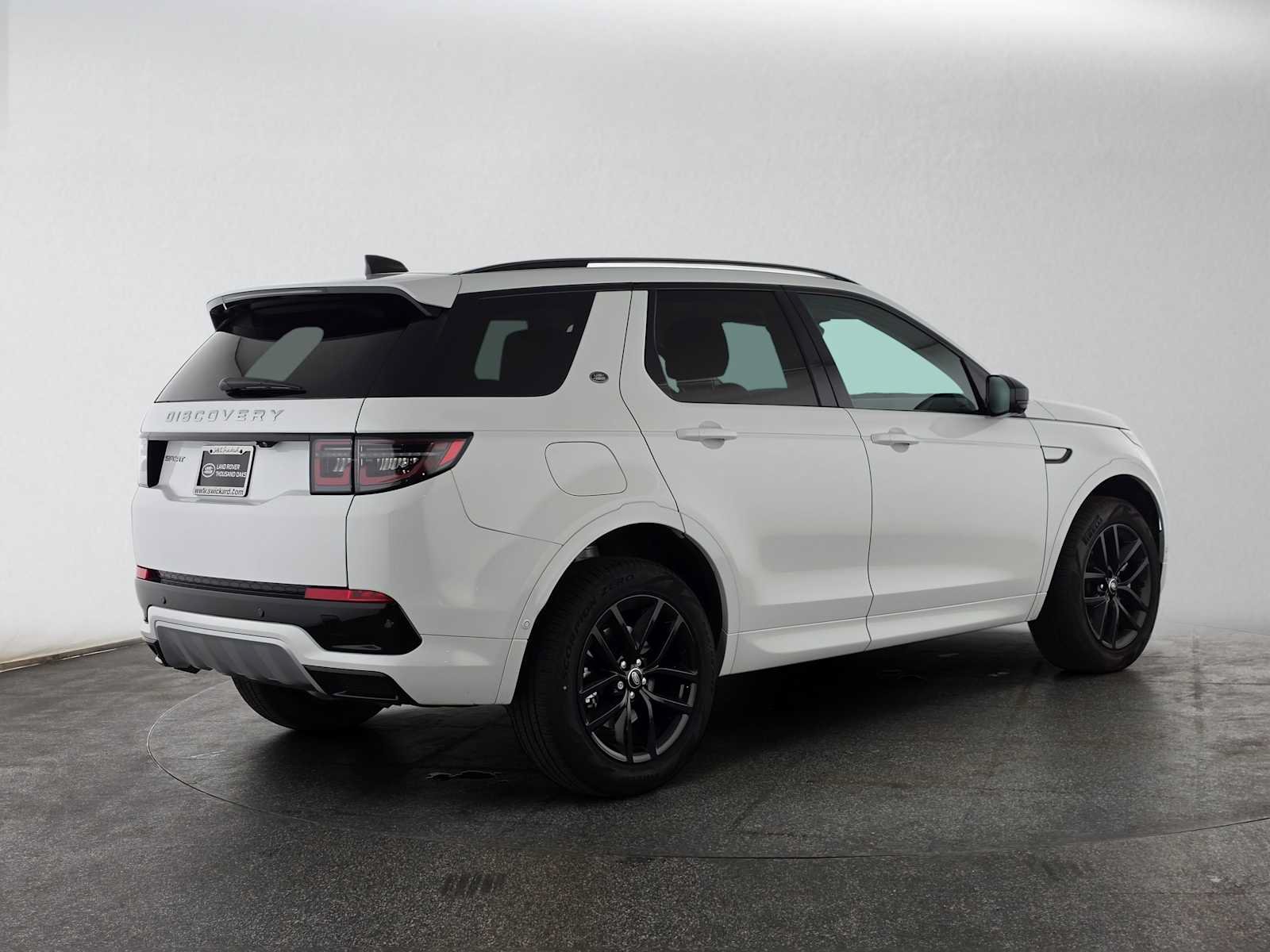 Used 2025 Land Rover Discovery Sport S AWD/4WD image 5