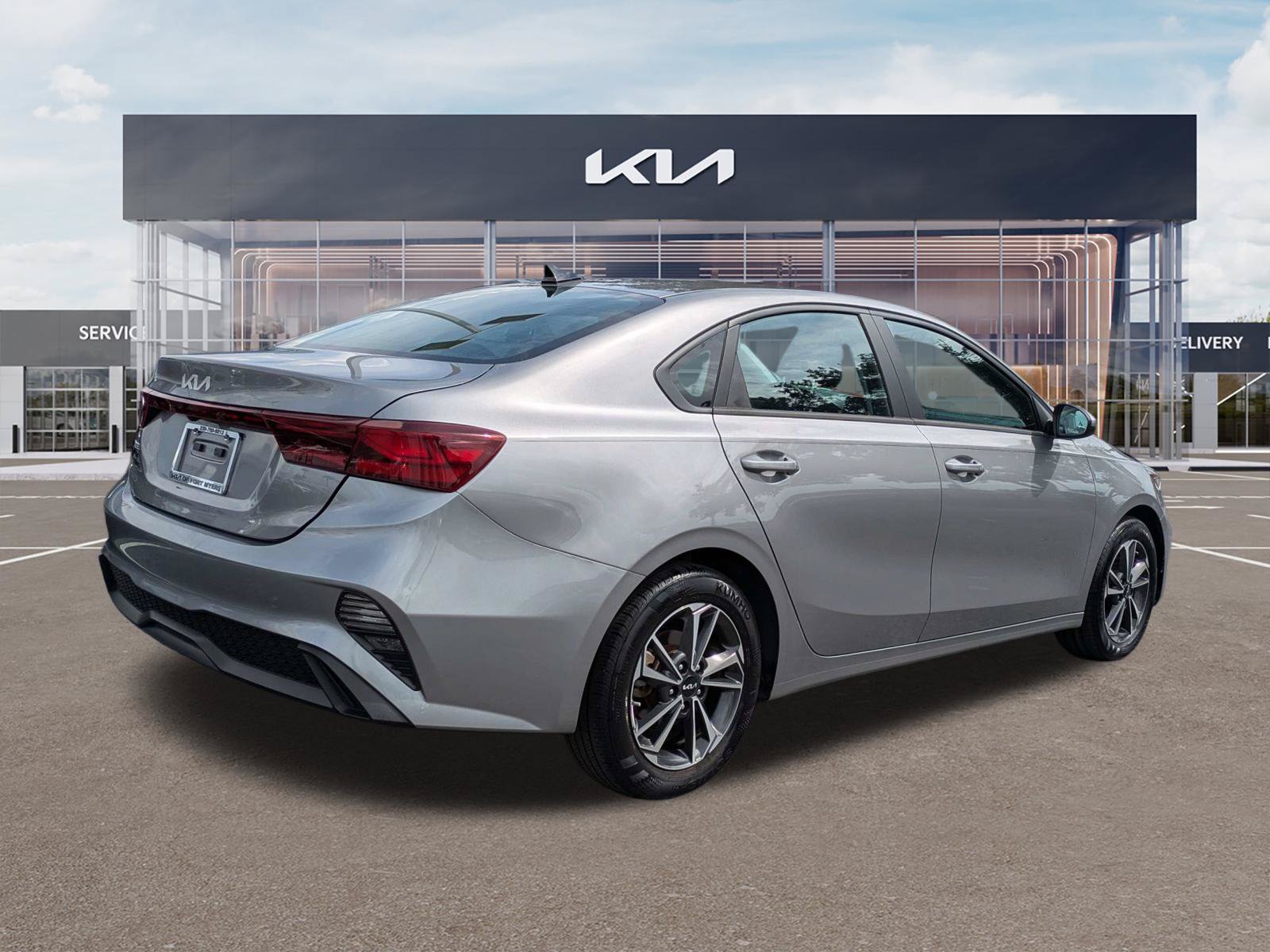 Certified 2024 Kia Forte LXS FWD image 4