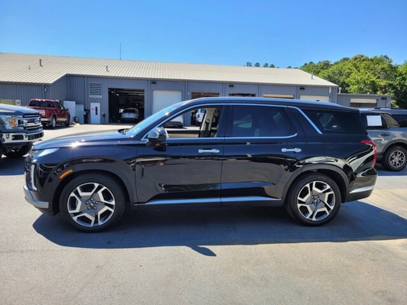 Used 2024 Hyundai Palisade Limited image 5