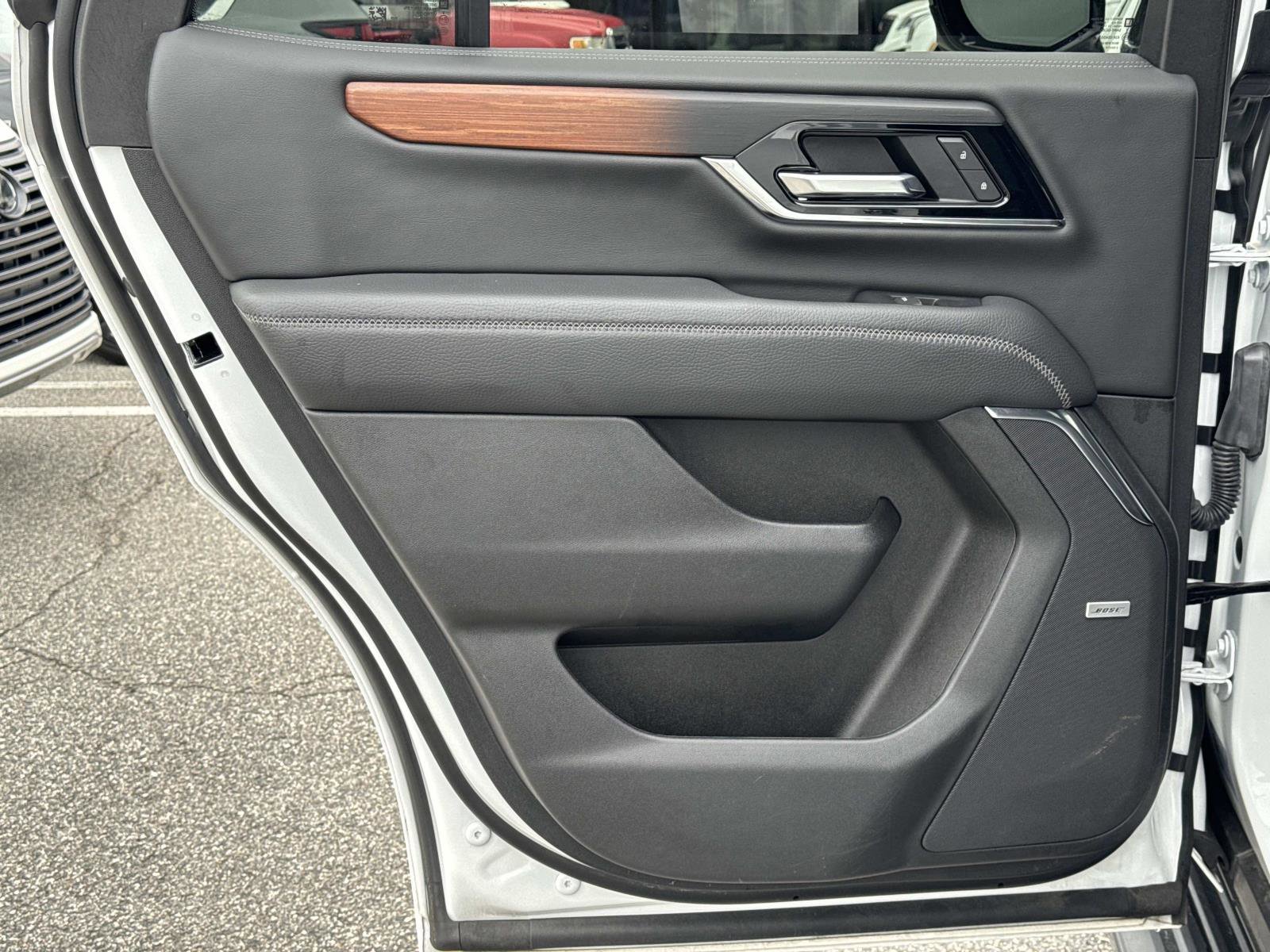 Used 2025 GMC Yukon Denali image 13