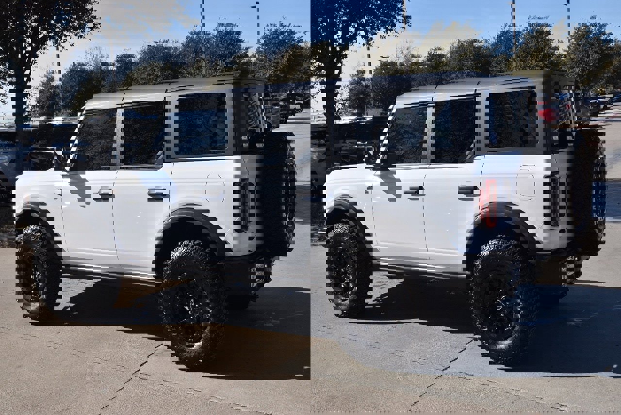 Certified 2023 Ford Bronco Wildtrak image 11