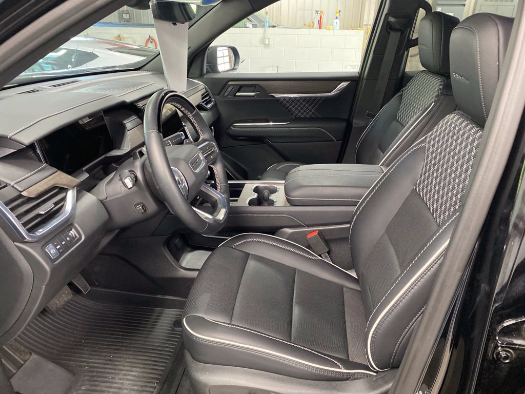 Used 2026 GMC Acadia Denali w/ Super Cruise Package AWD/4WD image 8