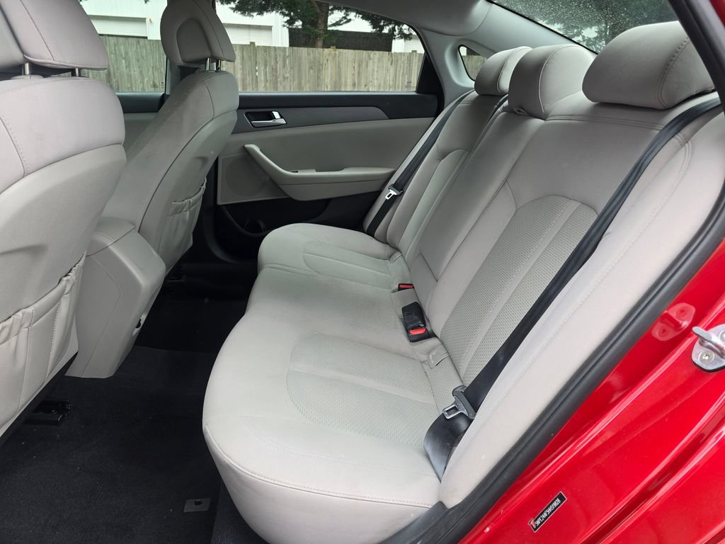 Used 2017 Hyundai Sonata SE FWD image 22