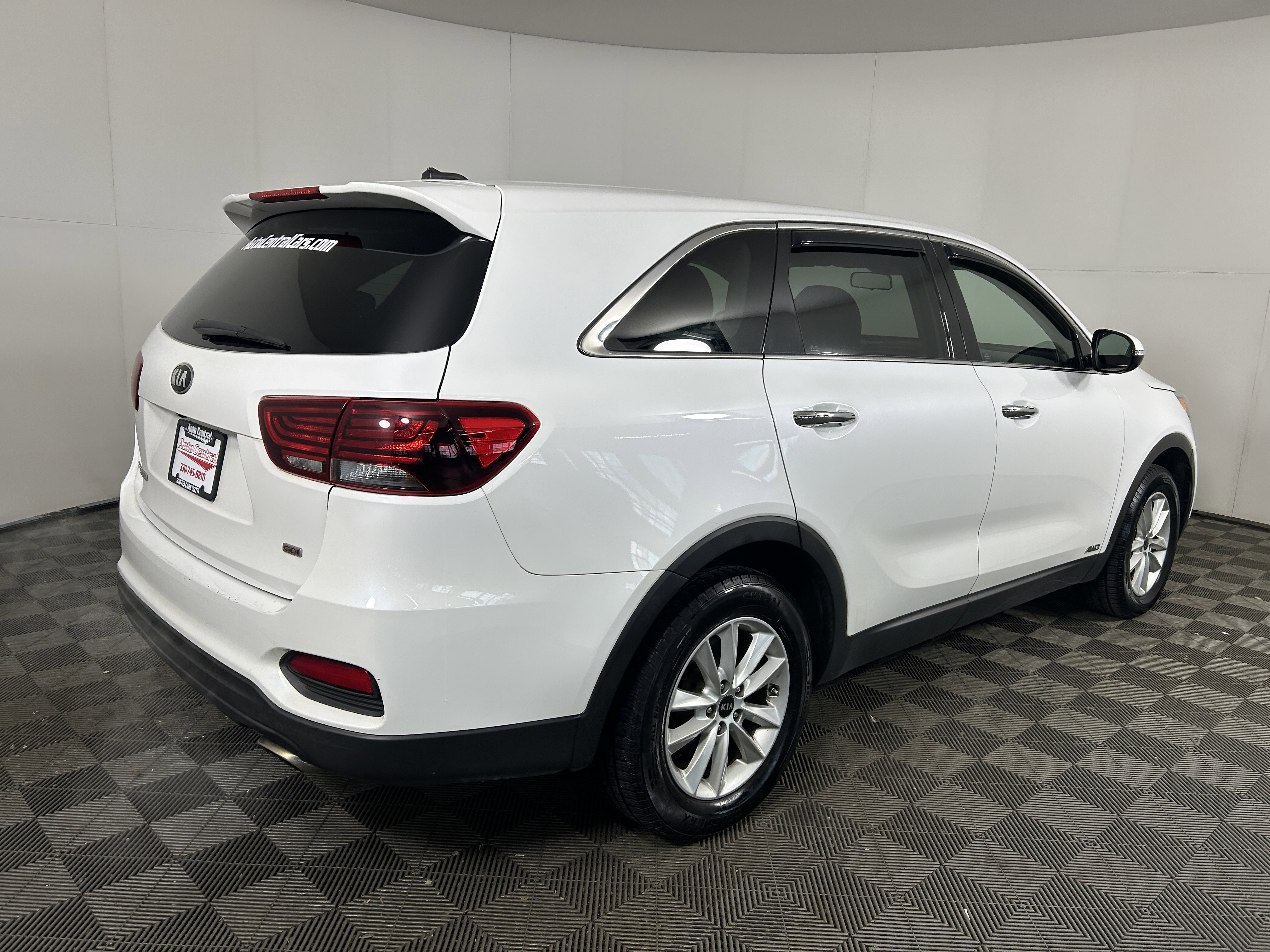 Used 2019 Kia Sorento AWD image 5