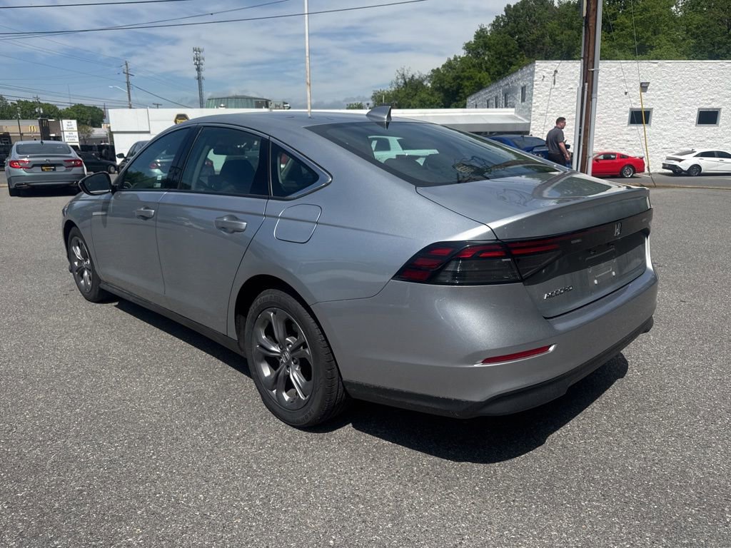 Used 2024 Honda Accord EX image 4