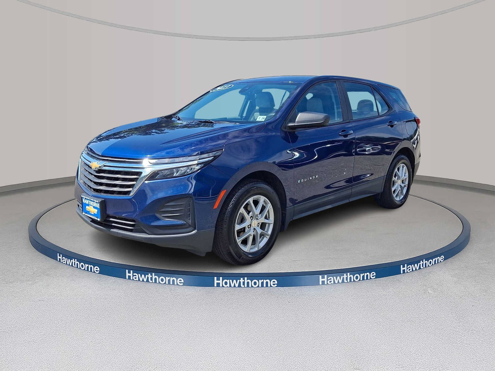 Used 2023 Chevrolet Equinox LS w/ LPO, Floor Liner Package FWD image 3