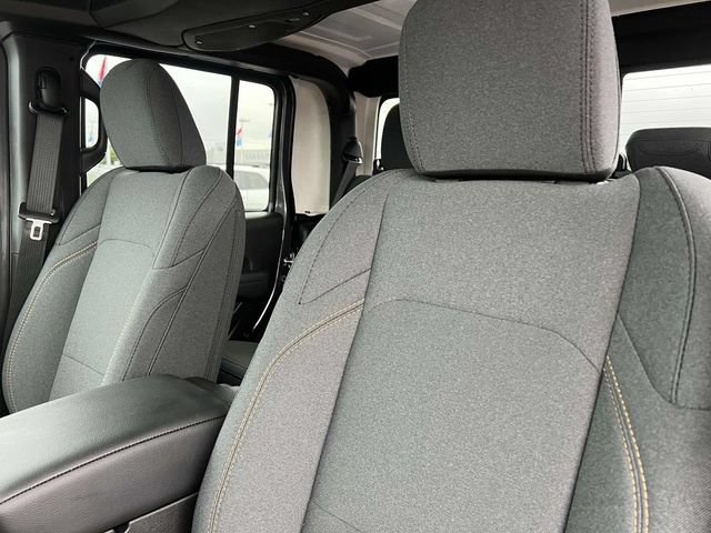 New 2025 Jeep Gladiator Sport AWD/4WD image 25