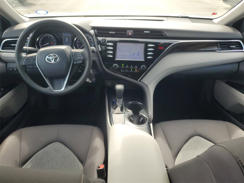 Used 2018 Toyota Camry LE image 13