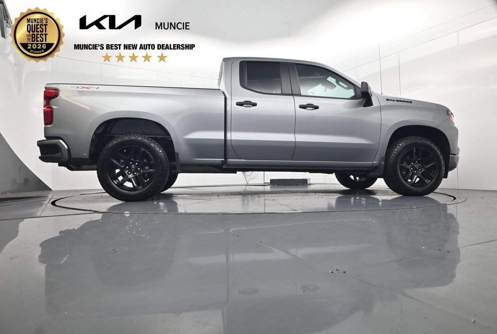 Used 2026 Chevrolet Silverado 1500 Custom w/ LPO, Dark Essentials Package AWD/4WD image 47