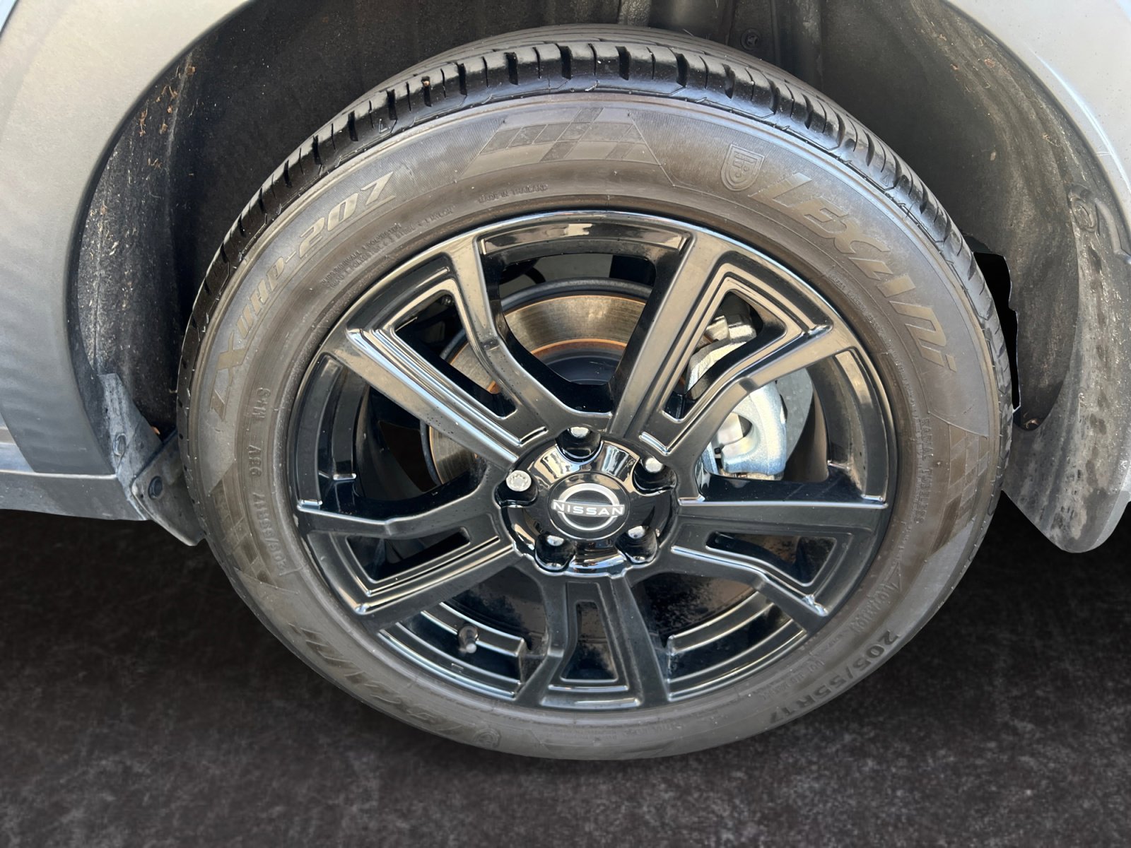 Used 2024 Nissan Kicks SR FWD image 14