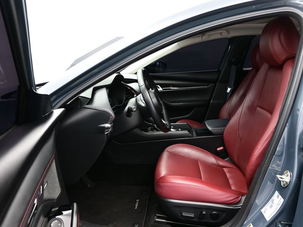Used 2023 MAZDA MAZDA3 s image 13