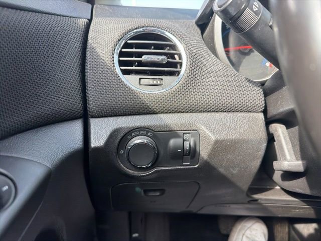 Used 2014 Chevrolet Cruze LT w/ Technology Package image 47