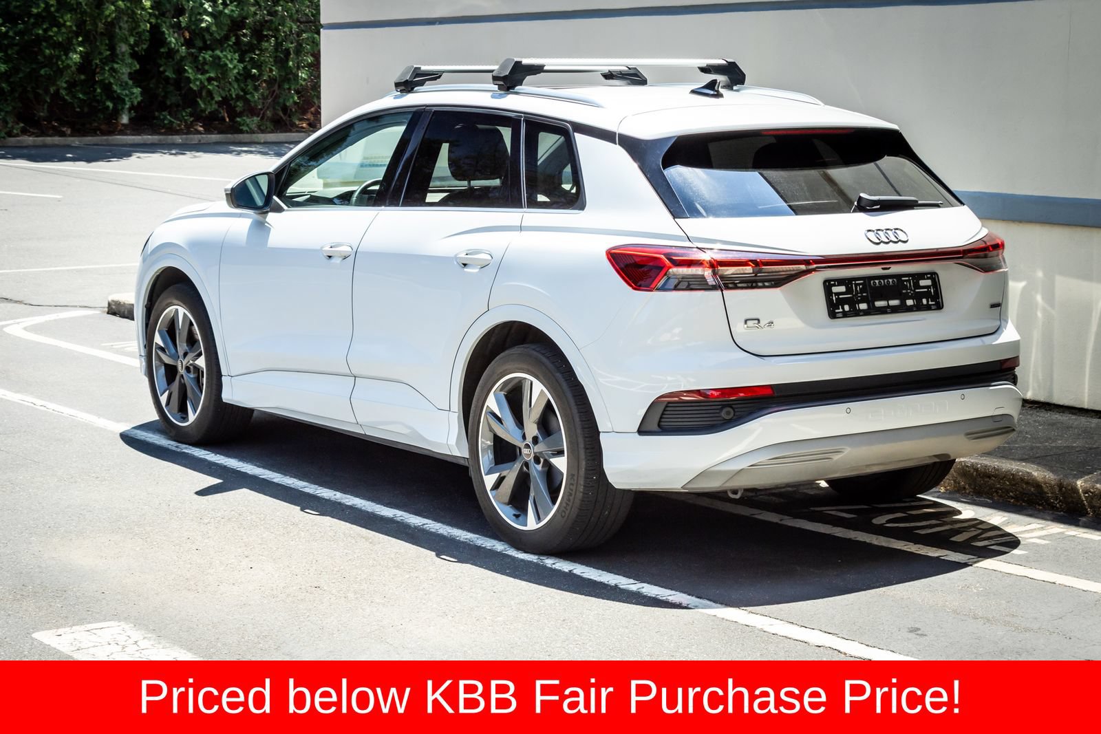 Used 2022 Audi Q4 e-tron Premium Plus AWD/4WD image 5