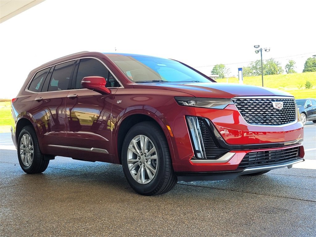 New 2025 Cadillac XT6 Luxury image 4