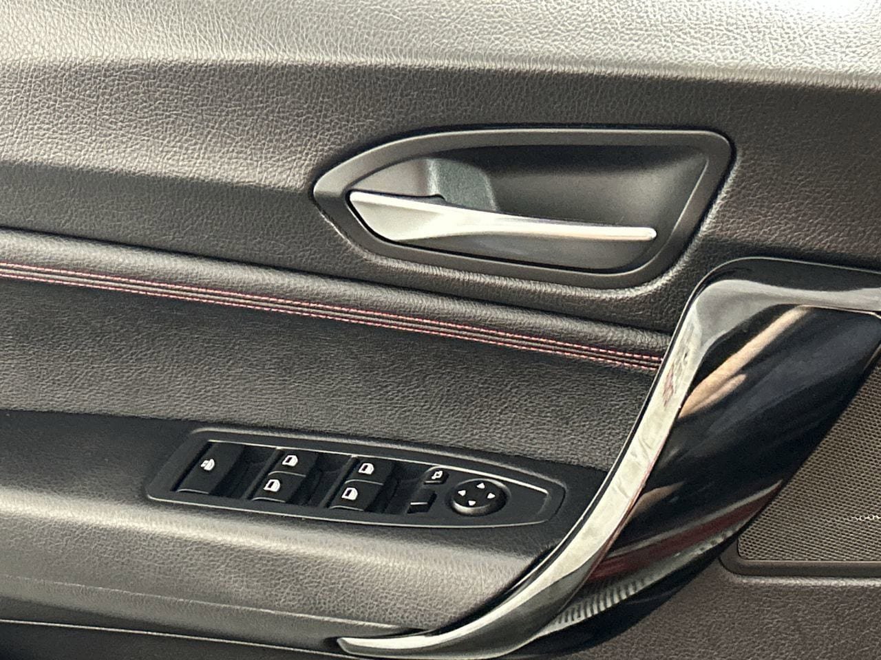 Used 2017 BMW 230i Convertible image 18
