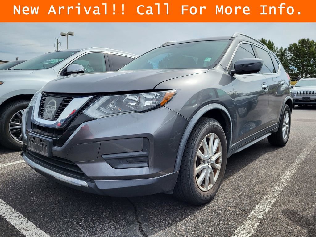 Used 2017 Nissan Rogue SV FWD image 3