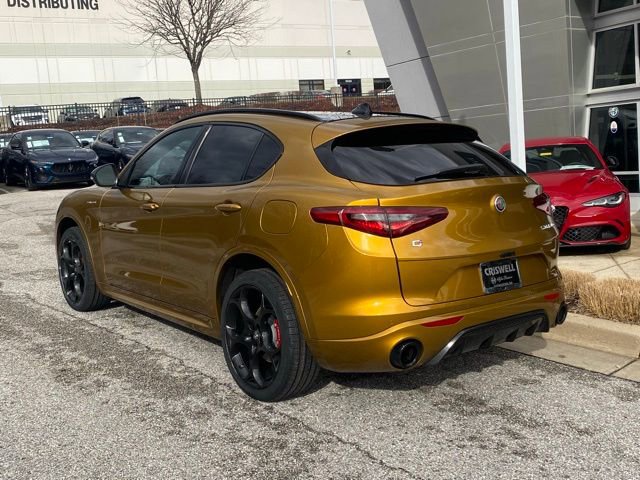 Used 2022 Alfa Romeo Stelvio Veloce image 7