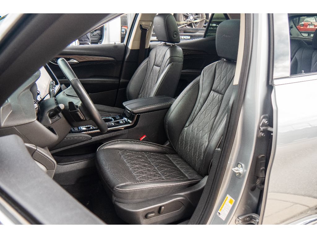 Used 2023 Buick Envision Avenir AWD/4WD image 13