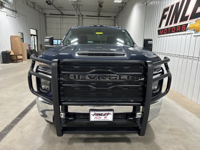 Used 2022 Chevrolet Silverado 3500 LT w/ Convenience Package image 7