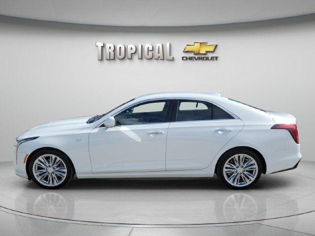 Used 2026 Cadillac CT4 Premium Luxury RWD image 2