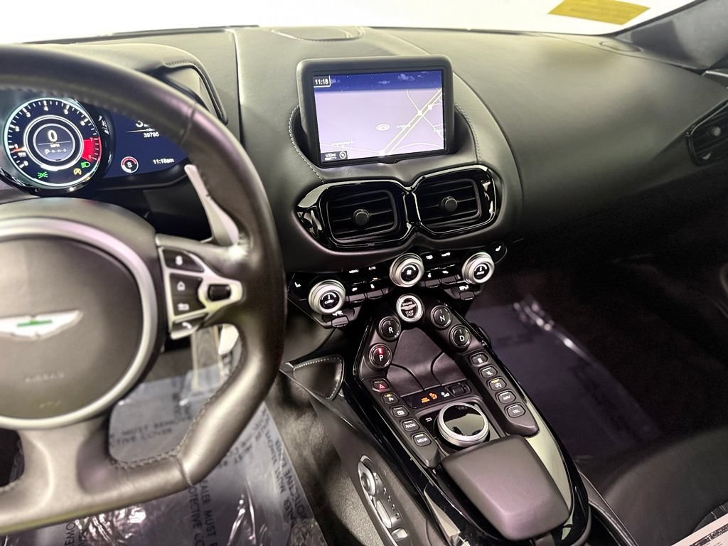 Used 2020 Aston Martin V8 Vantage Coupe RWD image 18