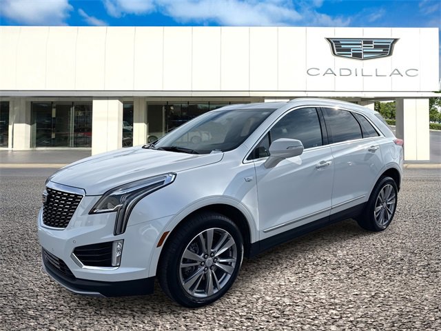 Certified 2024 Cadillac XT5 Premium Luxury w/ LPO, Floor Liner Package image 1