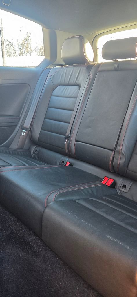 Used 2015 Volkswagen GTI SE image 17