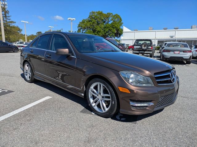 Used 2014 Mercedes-Benz C 250 Sedan image 2