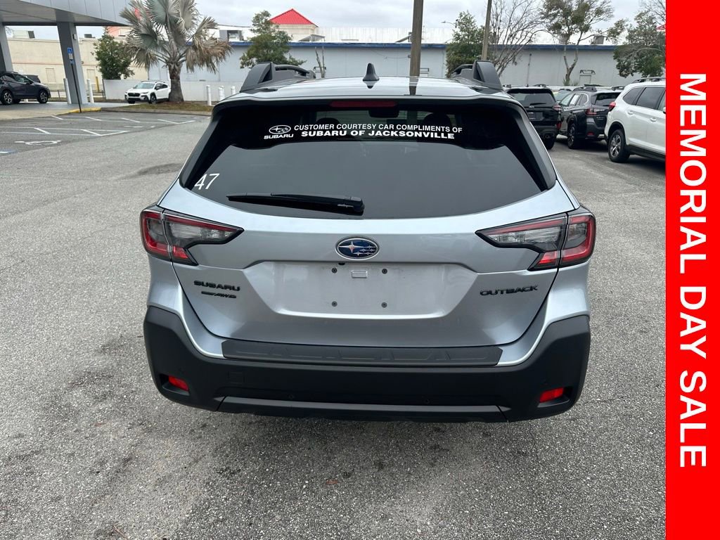 Used 2025 Subaru Outback Onyx Edition AWD/4WD image 6