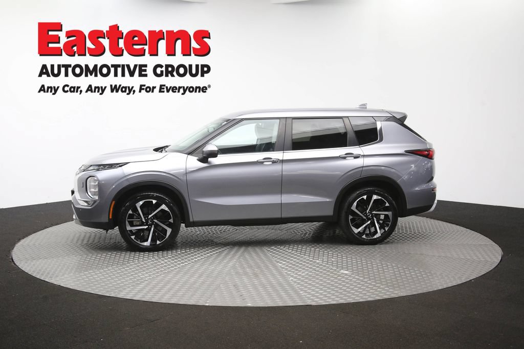 Used 2024 Mitsubishi Outlander SE AWD/4WD image 60
