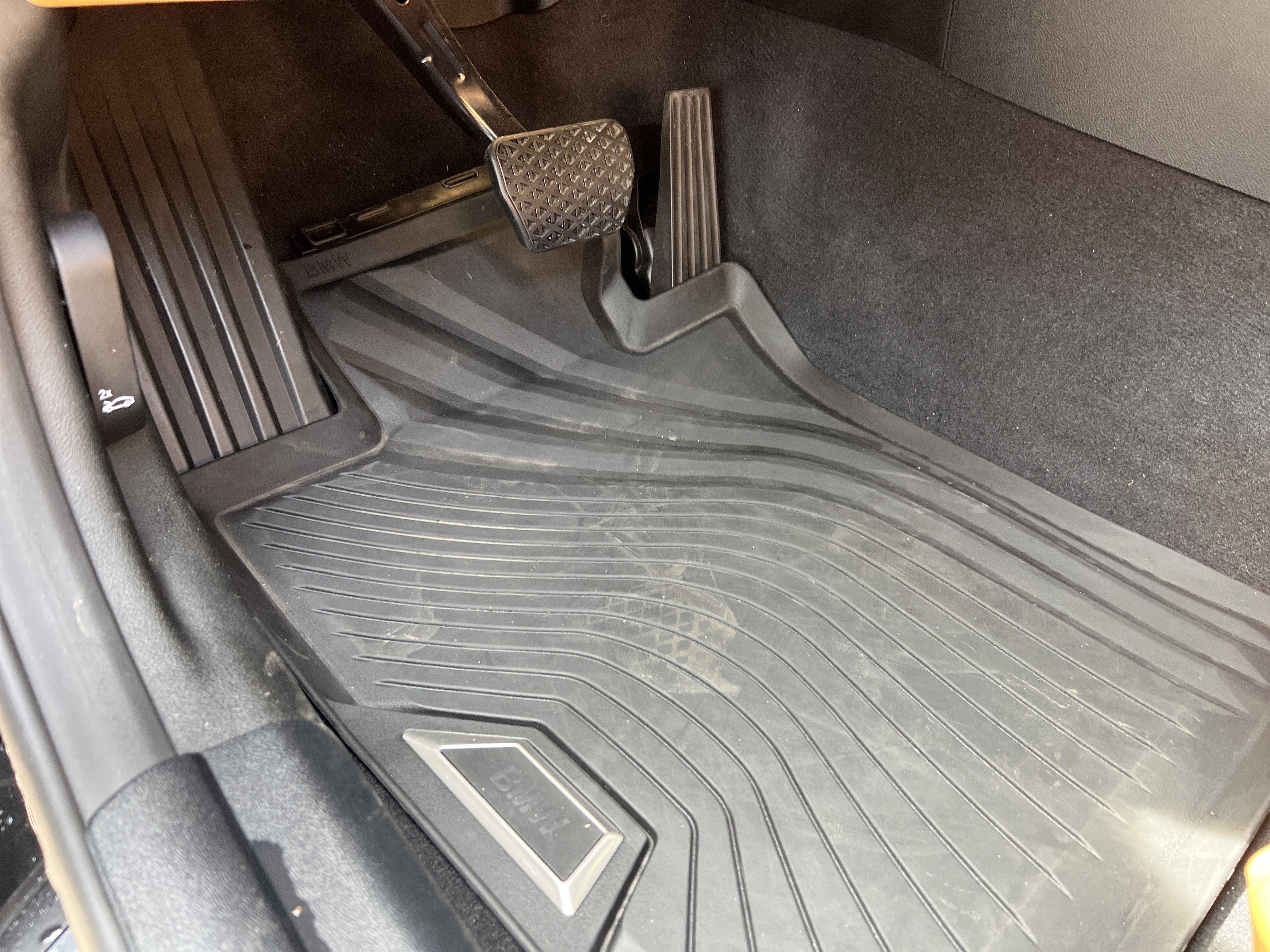 Certified 2023 BMW i4 eDrive35 w/ Premium Package image 17