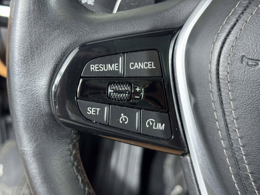 Used 2023 BMW 530i xDrive w/ Convenience Package AWD/4WD image 21
