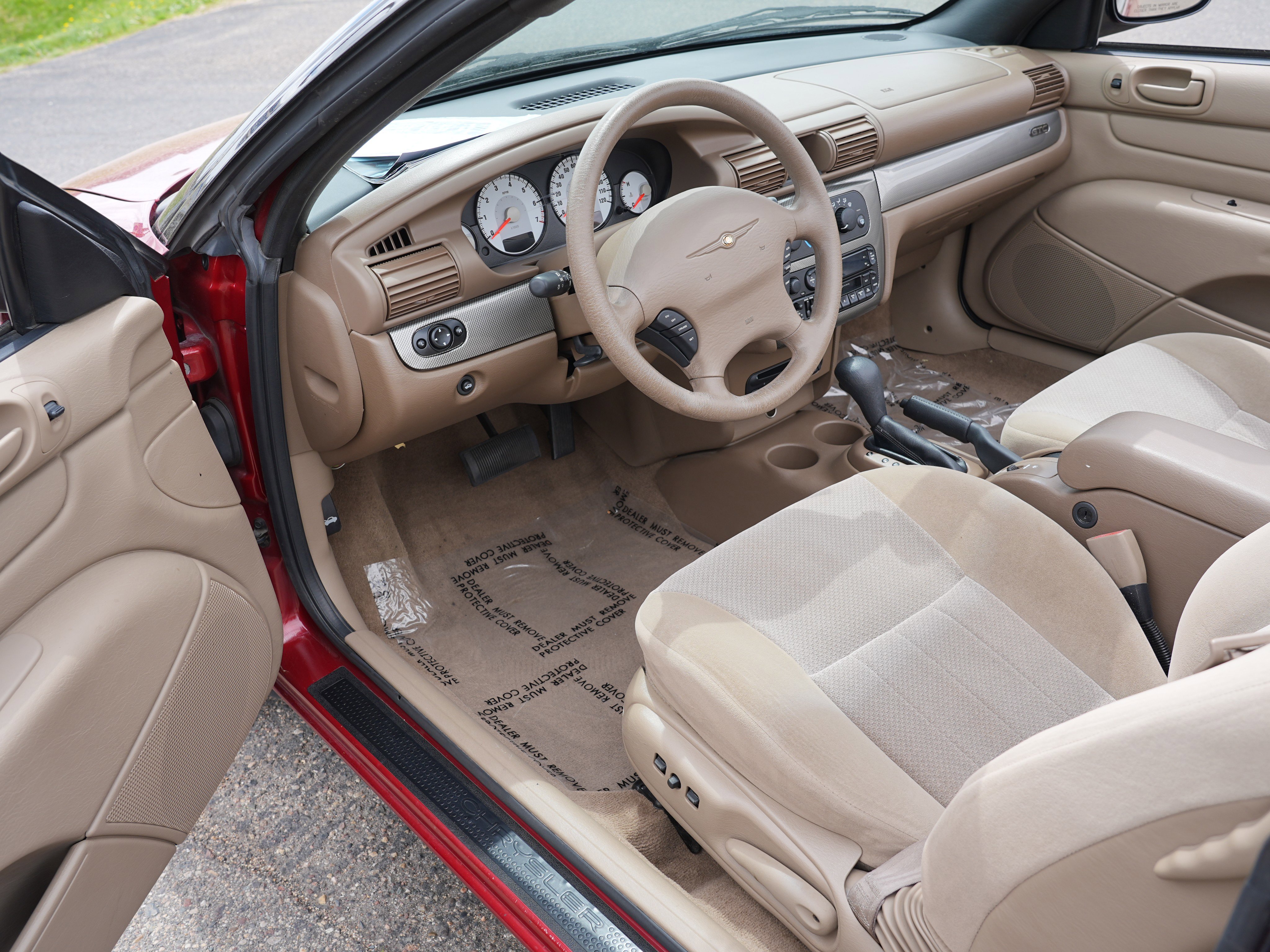 Used 2004 Chrysler Sebring GTC FWD image 15